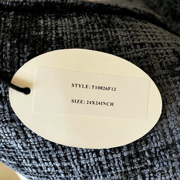 1-NWT CALLISTO HOME TEXTURE DESIGN DECORATIVE THROW PILLOW - Picture 13 of 13